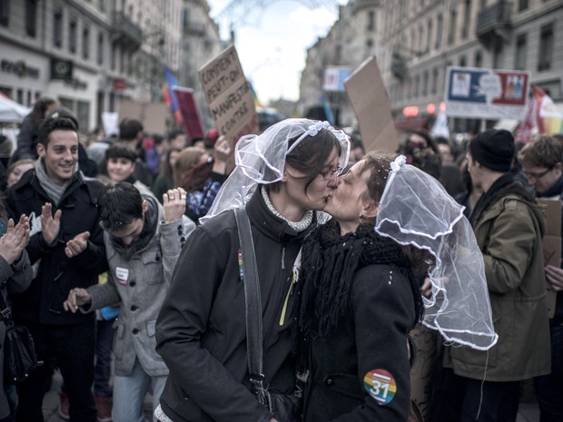 G1 Milhares De Pessoas Se Manifestam A Favor Do Casamento Gay Na