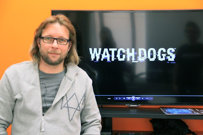 O diretor de conteúdo de Watch Dogs, Thomas Geffroyd, é responsável por gerenciar os conceitos que constroem a experiência do jogo (Foto: Renato Bazan/TechTudo)