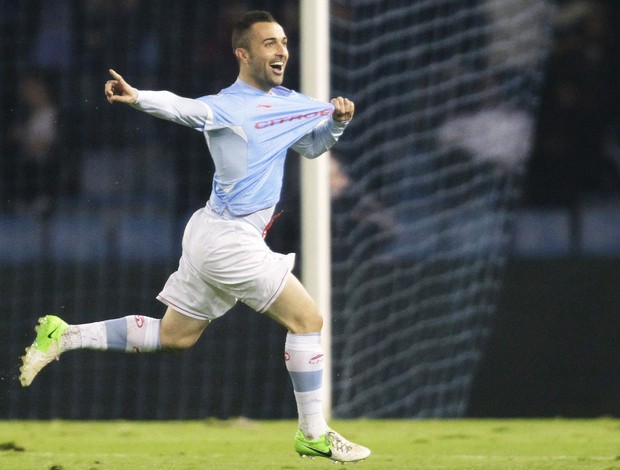 Cristian Bustos comemora gol do Celta contra o Real Madrid (Foto: Agência Reuters) Cristian Bustos comemora gol do Celta contra o Real Madrid (Foto: Agência Reuters)
