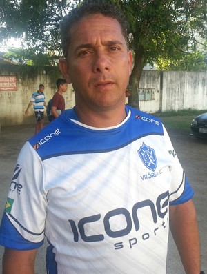 Emerson Silva, técnico do Vitória-ES (Foto: Richard Pinheiro/Globoesporte.com)