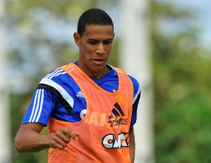 Oswaldo Sport (Foto: Aldo Carneiro / Pernambuco Press) Oswaldo Sport (Foto: Aldo Carneiro / Pernambuco Press)