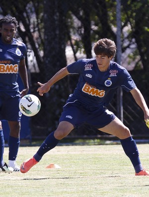 Lucas Silva, volante do Cruzeiro (Foto: Washington Alves / Globoesporte.com)