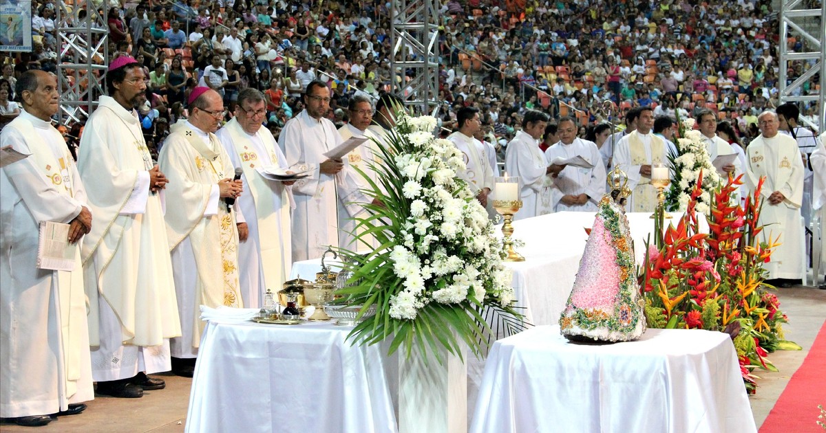 G1 Missa de Nossa Senhora de Nazaré reúne 20 mil na Arena da Amazônia notícias em Amazonas G1 Missa de Nossa Senhora de Nazaré reúne 20 mil na Arena da Amazônia notícias em Amazonas