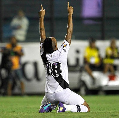 Rafael Silva comemora gol do Vasco contra o Barra Mansa (Foto: Marcelo Sadio / Vasco.com.br)