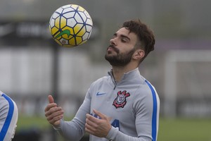 Timão confirma proposta por Bruno Henrique, mas quer mais dinheiro