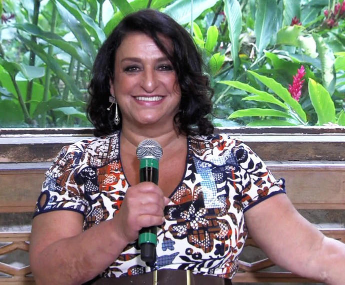 Grace Gianoukas toma café no 'Mais Você' (Foto: TV Globo)