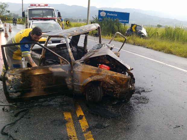 Acidente deixa um morto e dois feridos na SP-132 em Pinda, SP (Foto: Divulgação/ Corpo de Bombeiros)