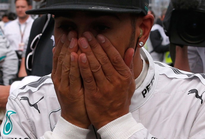 Lewis Hamilton mercedes pódio gp da austrália (Foto: Agência Reuters)