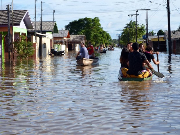 Rio Tarauacá ultrapassou novamente cota de transbordamento e desabrigou 10 famílias (Foto: Jardy Lopes/ Asscom Prefeitura de Tarauacá)