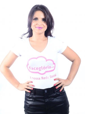 Cantora Aline Barros é uma das celebridades do mundo gospel que apoia o FaceGlória. (Foto: Divulgação/FaceGlória)