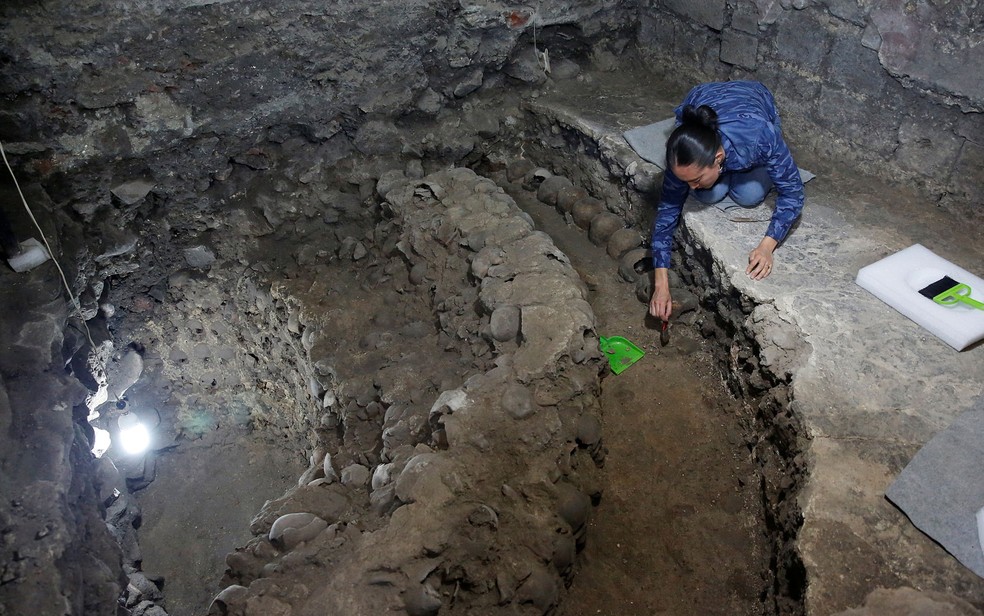 Arqueólogos têm feito descobertas impressionantes ao explorar os crânios encontrados na região (Foto: Reuters/Henry Romero)