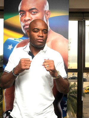 Anderson Silva coletiva UFC Rio (Foto: André Durão / Globoesporte.com)