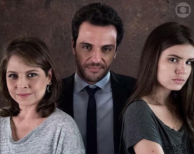 Drica Morais, Rodrigo Lombardi e Camila Queiroz (Foto: Reprodução) Drica Morais, Rodrigo Lombardi e Camila Queiroz (Foto: Reprodução)