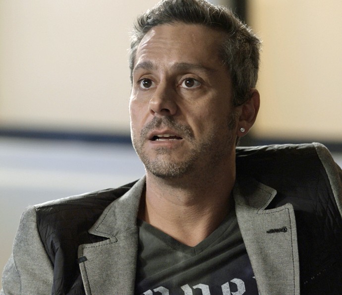 Romero fica assustado com missão que recebe (Foto: TV Globo) Romero fica assustado com missão que recebe (Foto: TV Globo)