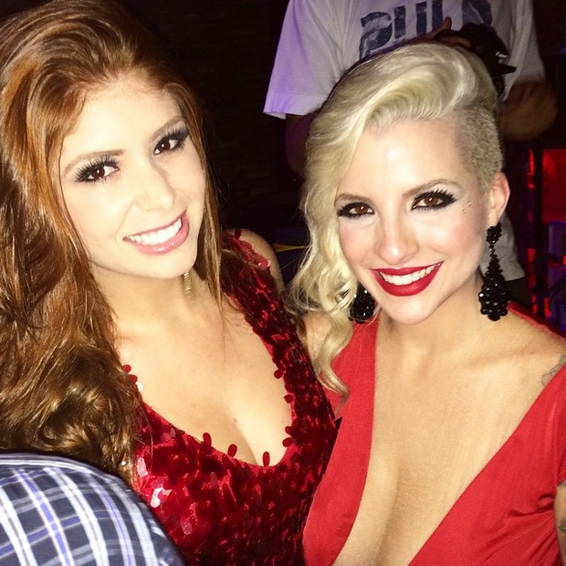 Ex-BBBs Amanda e Clara em festa em São Paulo (Foto: Instagram/ Reprodução)