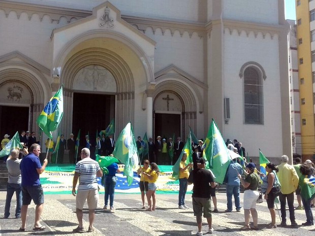 Protesto, Vem pra Rua, Pouso Alegre, MG (Foto: Daniela Ayres/G1) Protesto, Vem pra Rua, Pouso Alegre, MG (Foto: Daniela Ayres/G1)