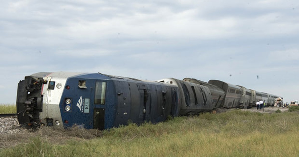 G1 Trem 178 a bordo sai dos trilhos nos EUA notícias em Mundo