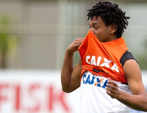 Romarinho no treino do Corinthians (Foto: Daniel Augusto Jr. / Ag. Corinthians)
