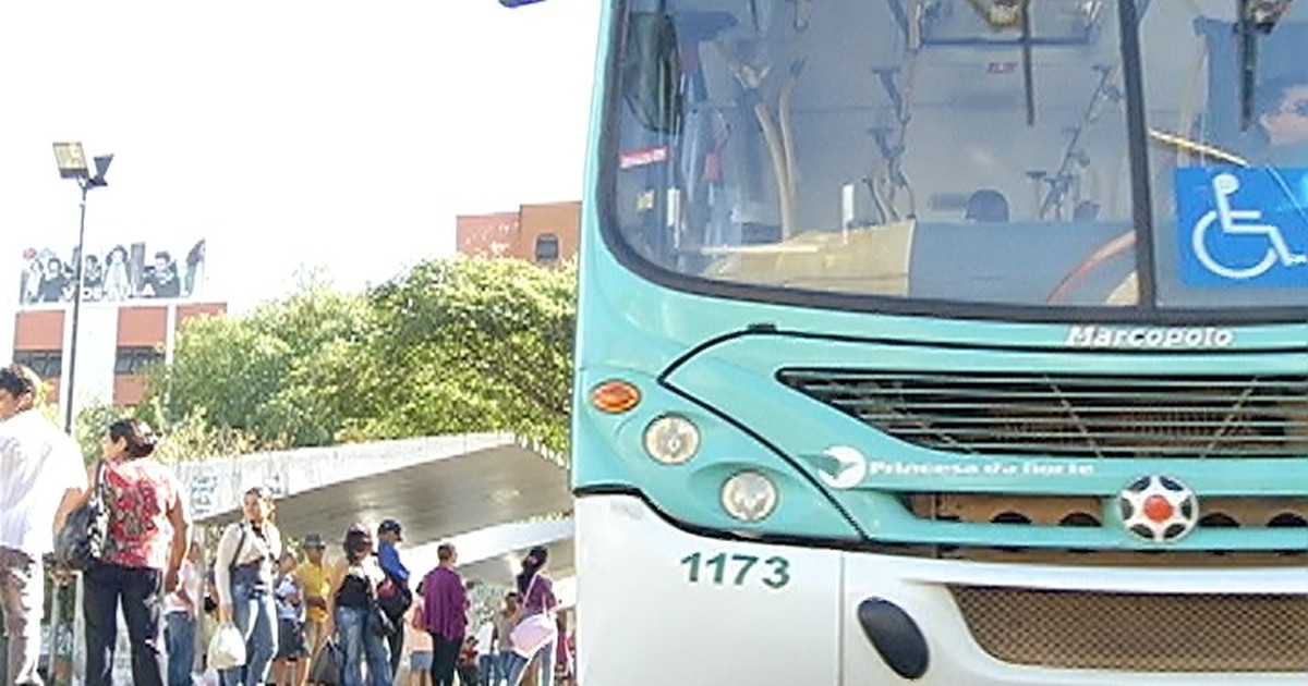 G1 - Passagem de ônibus em Montes Claros sofre nova redução - notícias