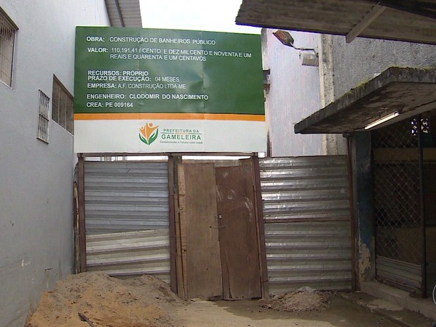 Obras que começaram no período eleitoral estão paradas na cidade de Gameleira, segundo moradores (Foto: Reprodução/TV Globo)