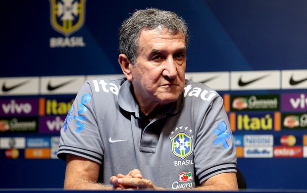 Carlos Alberto Parreira coletiva seleção brasileira (Foto: Wander Roberto / Vipcomm) Carlos Alberto Parreira coletiva seleção brasileira (Foto: Wander Roberto / Vipcomm)