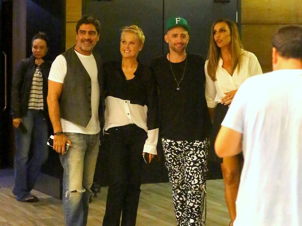 Junno Andrade, Xuxa, Paulo Gustavo e Ivete Sangalo em shopping na Zona Sul do Rio (Foto: Daniel Delmiro/ Ag. News)