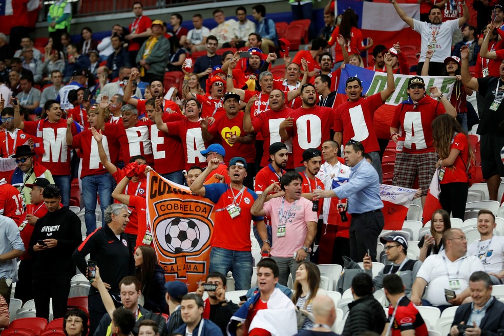Torcida do Chile tem comparecido nas partidas da seleção (Foto: Reuters)
