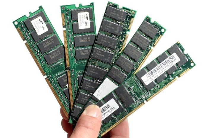 A memória RAM é usada em todo tipo de equipamento eletrônico, como celulares e computadores (Foto: Reprodução) (Foto: A memória RAM é usada em todo tipo de equipamento eletrônico, como celulares e computadores (Foto: Reprodução))
