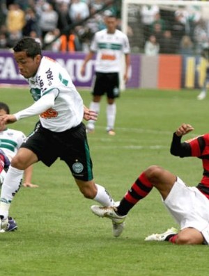 Rafinha Sente Dor Na Coxa E Pode Desfalcar O Coritiba Contra O Dragao Globoesporte Com