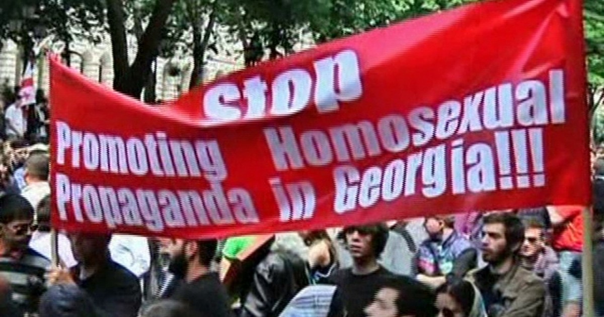 G1 Manifestantes impedem parada gay na Geórgia notícias em Mundo