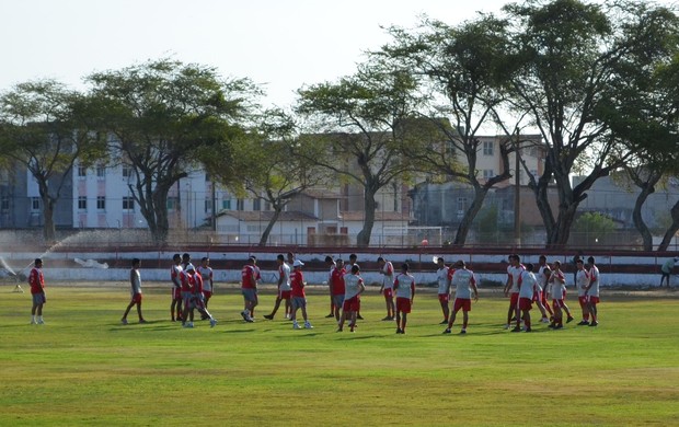 Treino do Sergipe (Foto: João Áquila, GLOBOESPORTE.COM)