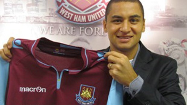 Wellington Paulista, do West Ham (Foto: Reprodução / Site Oficial do West Ham) Wellington Paulista, do West Ham (Foto: Reprodução / Site Oficial do West Ham)