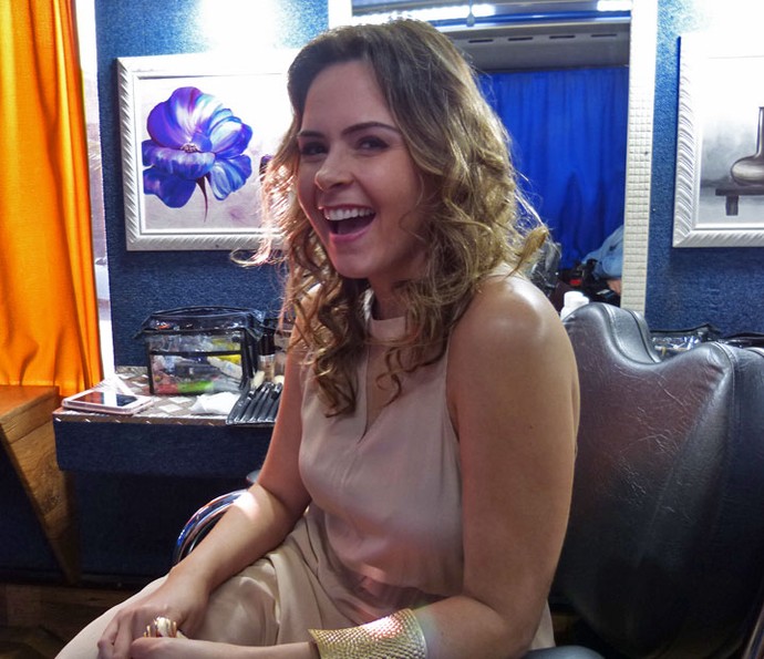 Ex Bbb Ana Paula Participa De Haja Cora 231 227 O Veja Cliques