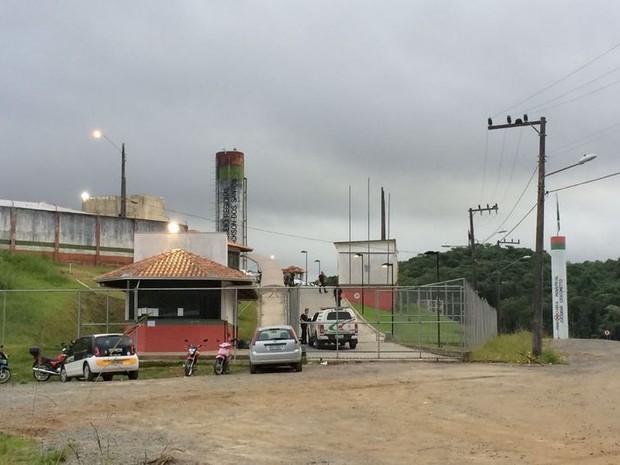 Detento fugiu do Presídio de Joinville na tarde de domingo (Foto: Cinthia Raasch/RBS TV)