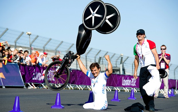 Alessandro Zanardi comemoração Paralimpíadas (Foto: Getty Images)
