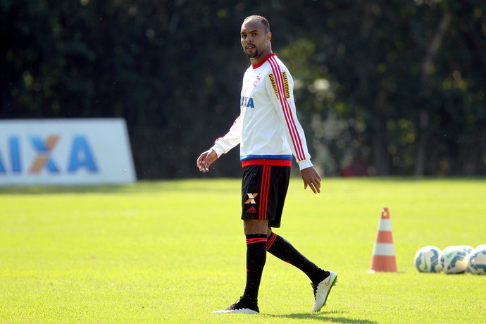 Alecsandro treino Flamengo (Foto: Cezar Loureiro / Ag. O Globo)