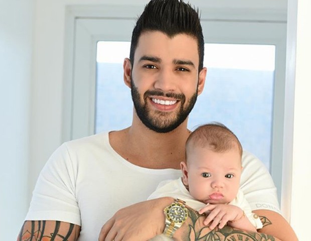 Foto: 'Segura esse peão apaixonado, o Gabriel de Lima! Segura, peão',  brincou Gusttavo Lima - Purepeople