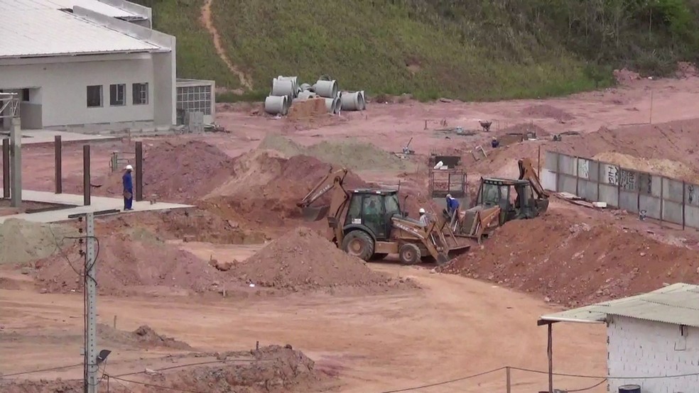 IFPE do Cabo de Santo Agostinho segue em obras; prédio devia ter sido entregue há meses (Foto: Reprodução/TV Globo)