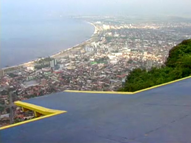 Morro de Santo Antônio, em Caraguatatuba (Foto: Reprodução/ TV Vanguarda)