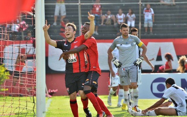 Renato Cajá gol vitória (Foto: Erik Salles / Ag. Estado)