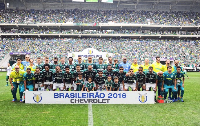 Palmeiras x Chapeconese poster (Foto: Marcos Ribolli)