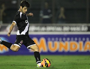 Juninho pênalti Vasco x Ponte Preta (Foto: Marcelo Sadio / Flickr do Vasco)