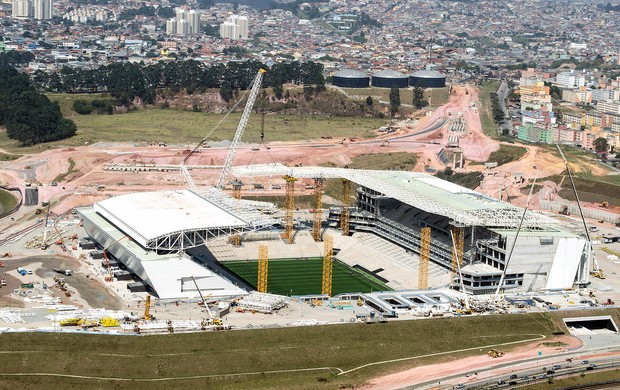obras Arena Corinthians em São Paulo (Foto: Antonio Miotto / Agência Estado)