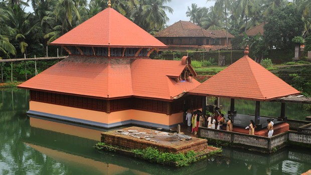 Templo de Ananthapura Lake fica em Kerala (Foto: Reprodução/Kerala Tourism)