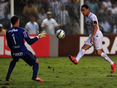 Prass minimiza polêmica com Ricardo Oliveira e cobra atenção na final