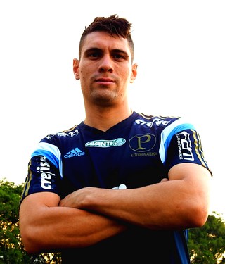 Moisés marca nova cirurgia no pé após título