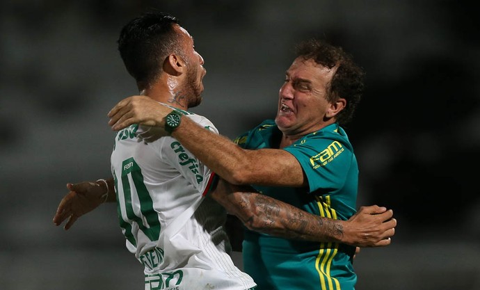  Carlos Cereto diz: Palmeiras tem mais foco, mais elenco e mais repertório