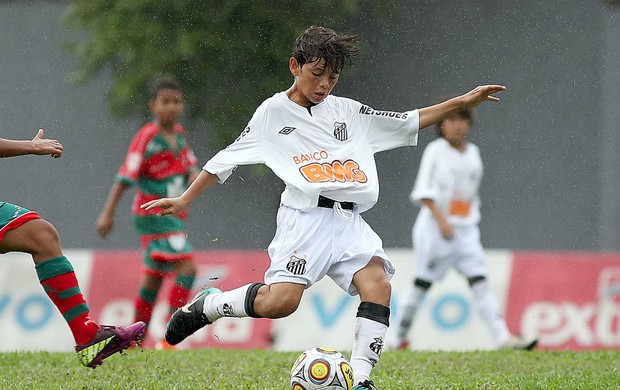 Santos está de olho em novos talentos (Foto: Pedro Ernesto Guerra Azevedo / Santos FC)