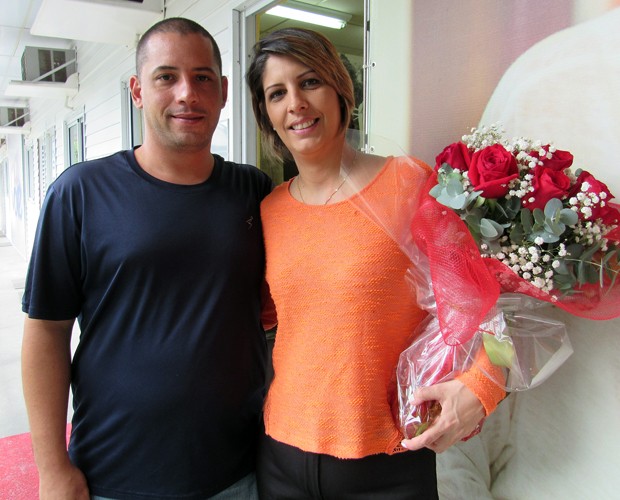 João e Karina vão comemorar o Dia das Mães perto dos quíntuplos, no hospital (Foto: Carolina Berger/Gshow)