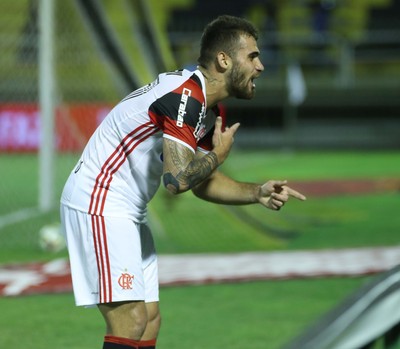 Vizeu comemora o gol marcado no empate com o Volta Redonda (Foto: Gilvan de Souza/Flamengo)